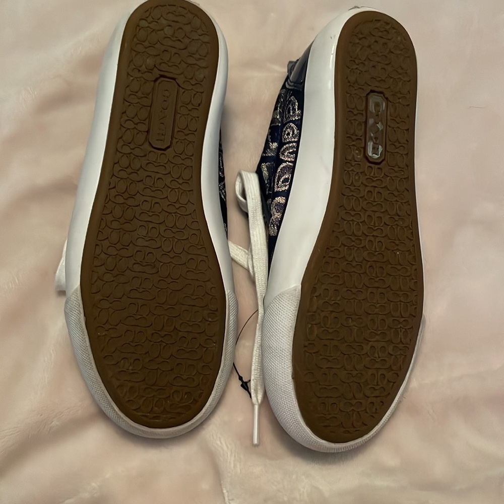 Coach Barrett navy blue tennis shoe size 5 - Picture 7 of 8